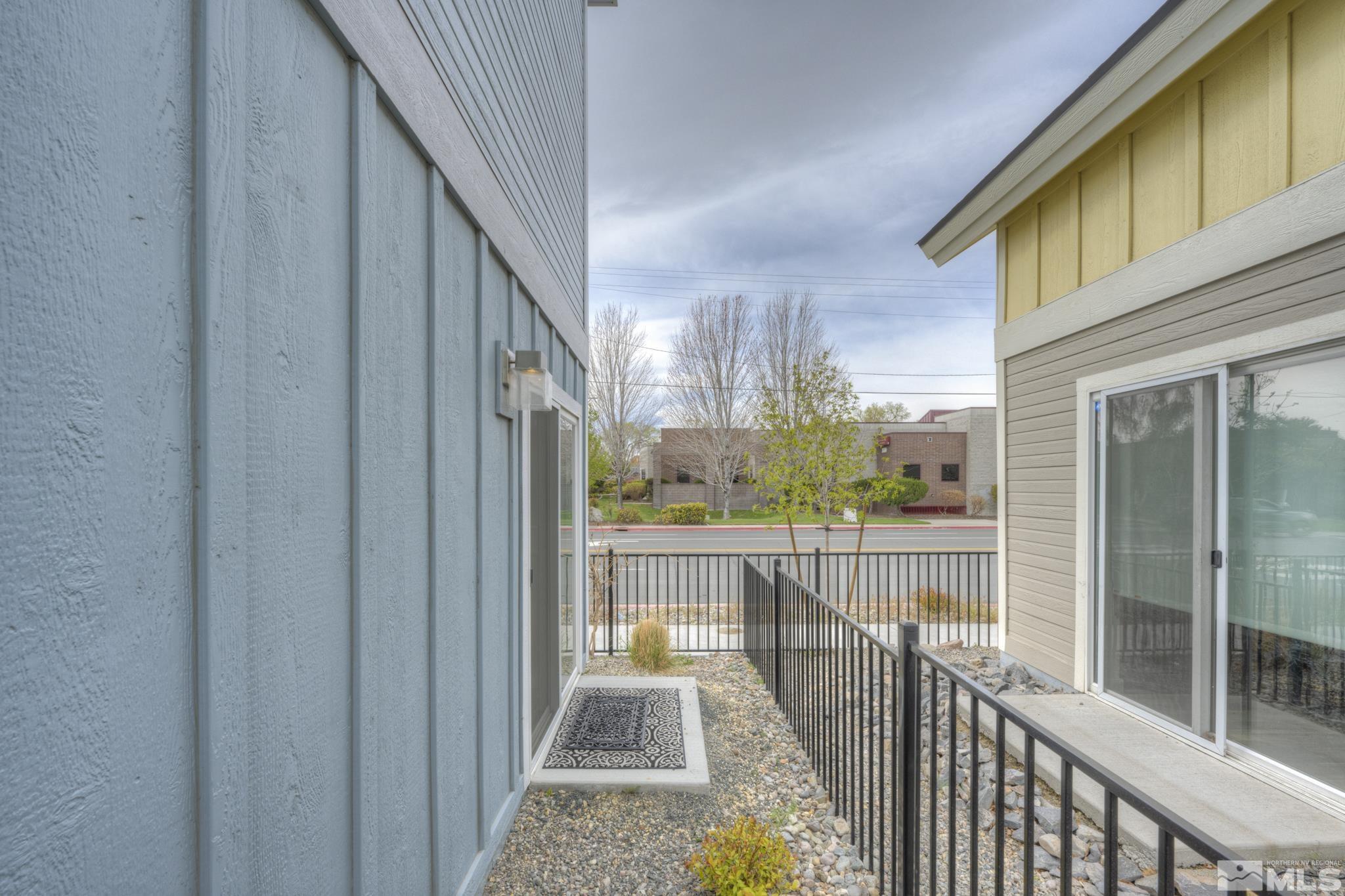 861 Ryland Street Reno, NV 89502 - Photo 3 of 32
