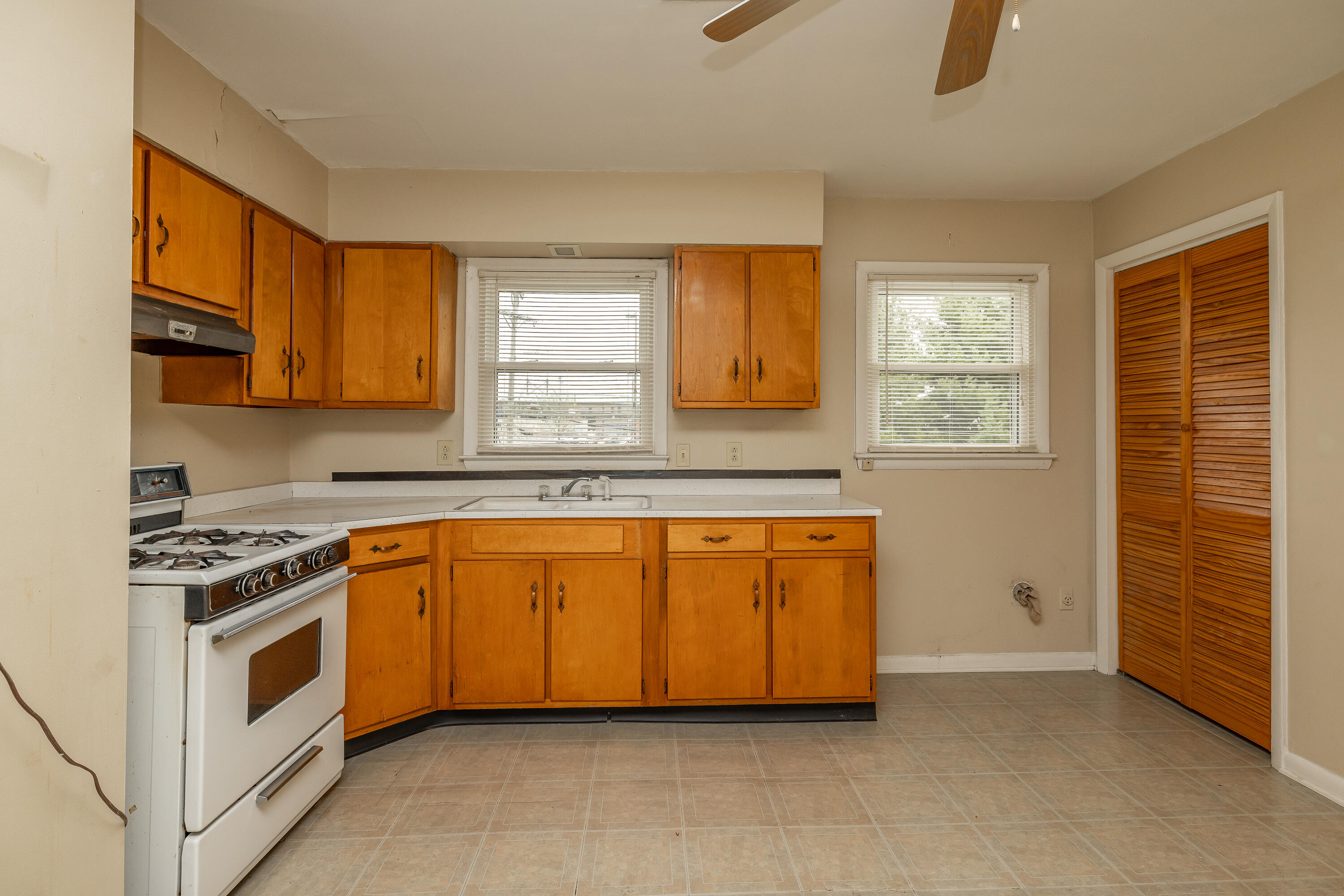 1120 Kees Road, Unit A AND 2 Lexington, KY 40505 - Photo 19 of 32 5-6