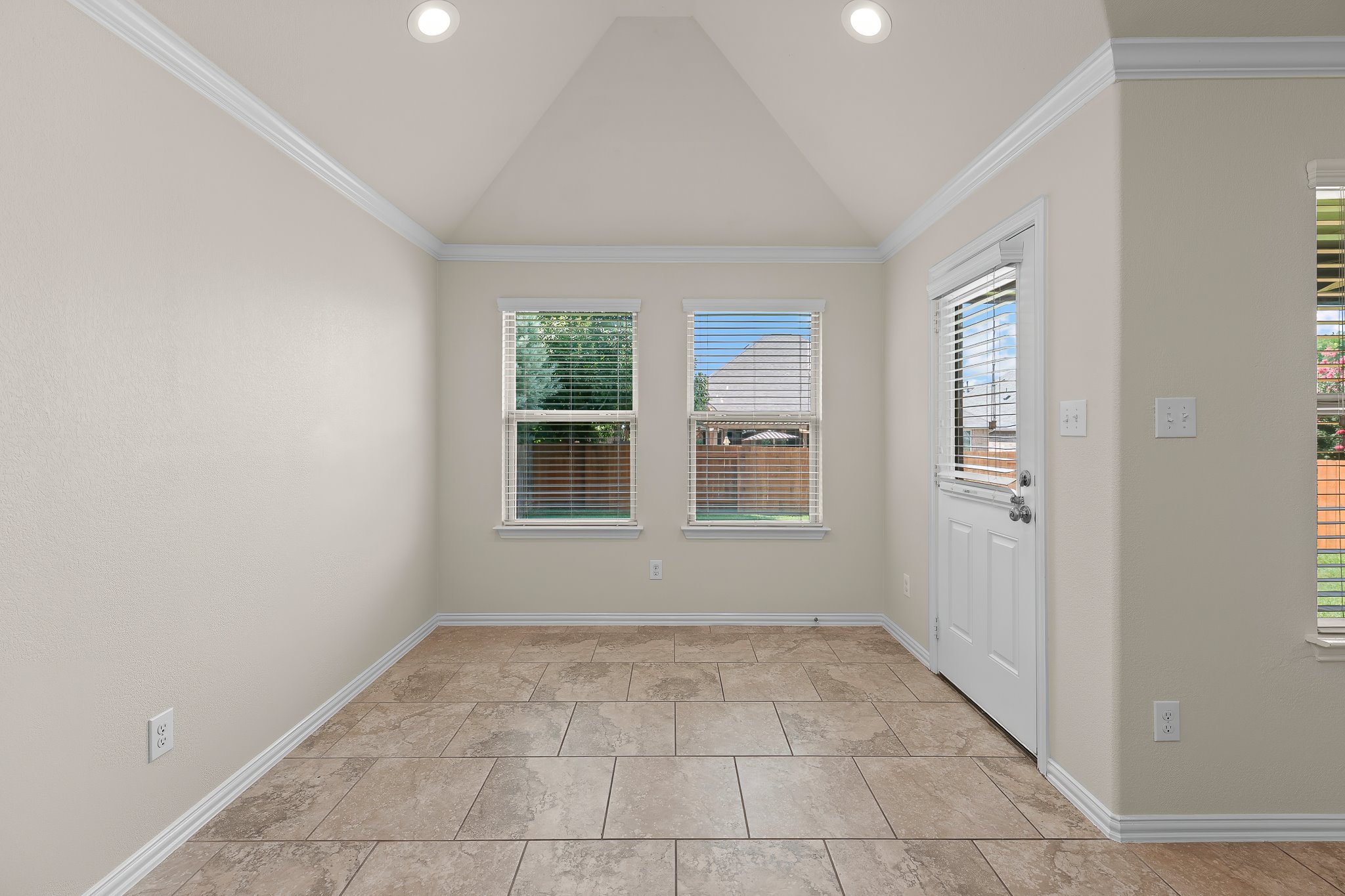 4517 Chestnut Meadows Bend Georgetown, TX 78626 - Photo 23 of 40