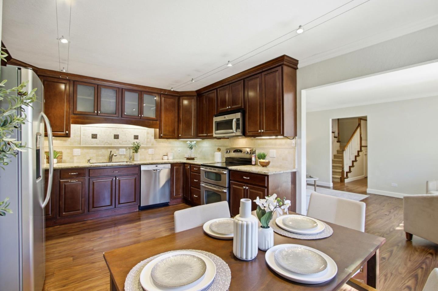 701 North Rengstorff Avenue, Unit 20 Mountain View, CA 94043 - Photo 12 of 33