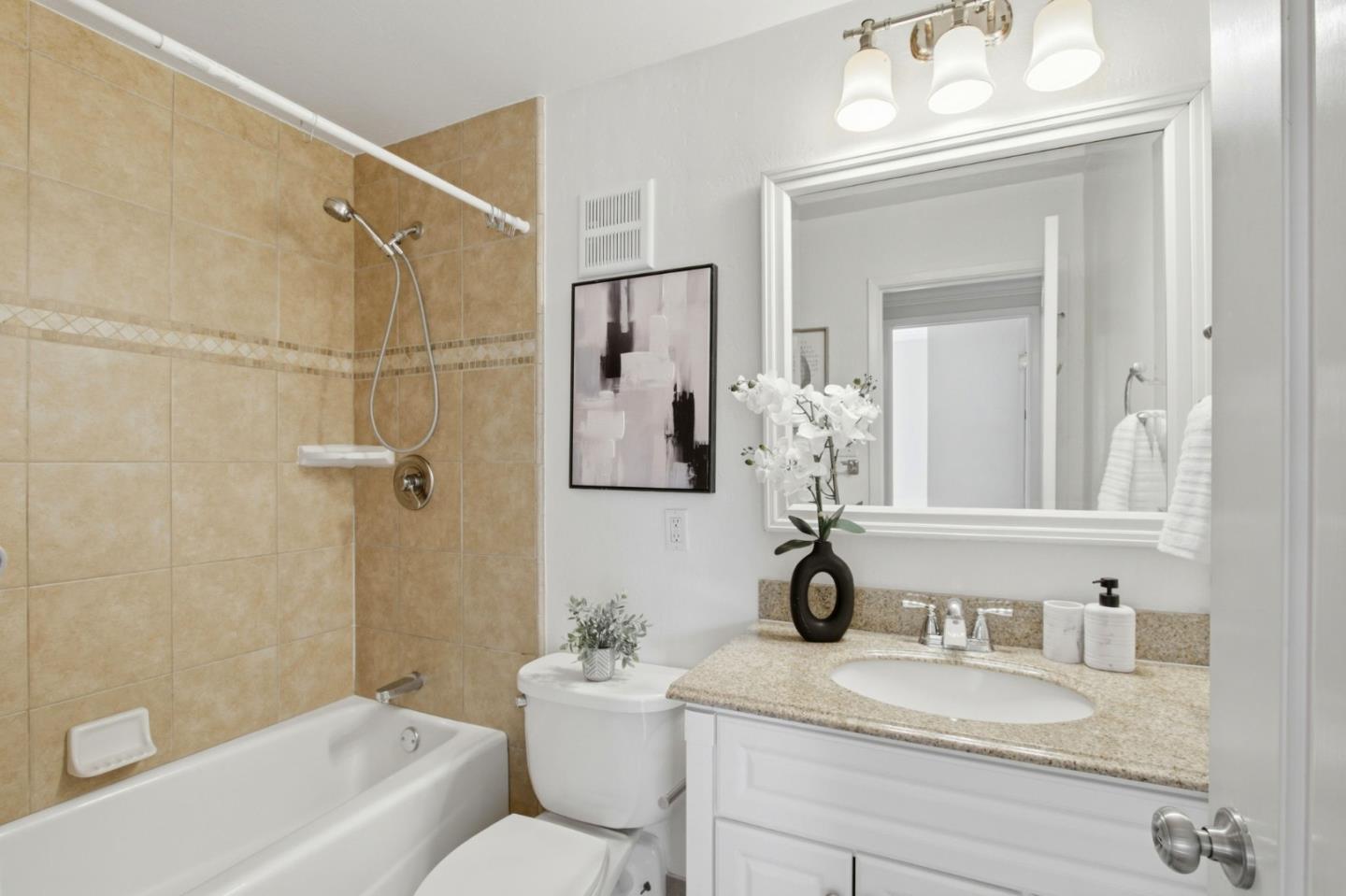 701 North Rengstorff Avenue, Unit 20 Mountain View, CA 94043 - Photo 25 of 33