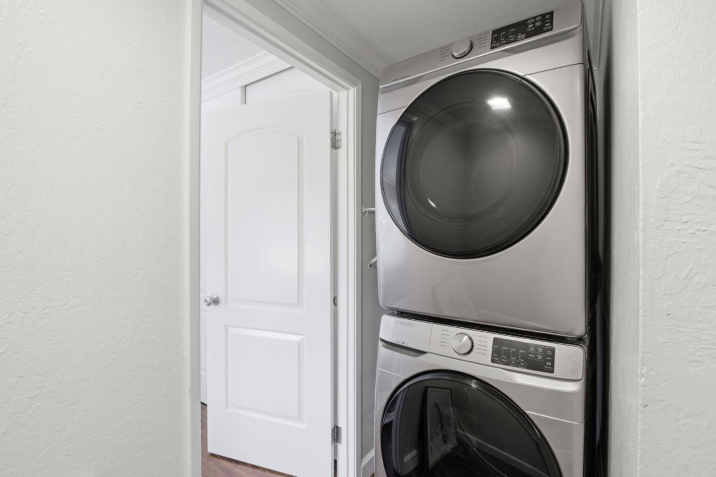 701 North Rengstorff Avenue, Unit 20 Mountain View, CA 94043 - Photo 26 of 33