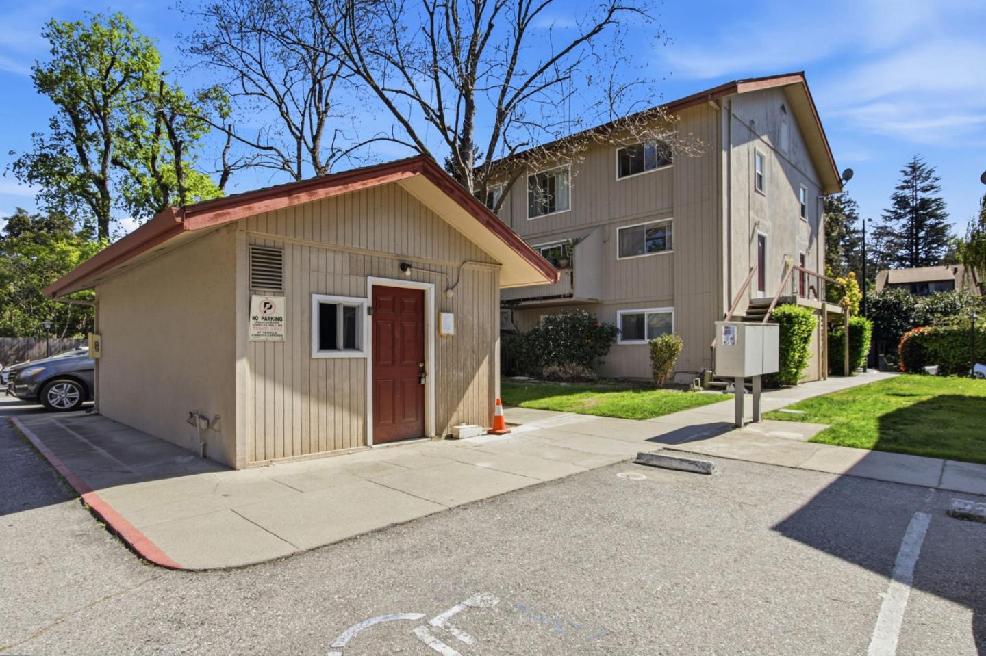 701 North Rengstorff Avenue, Unit 20 Mountain View, CA 94043 - Photo 28 of 33