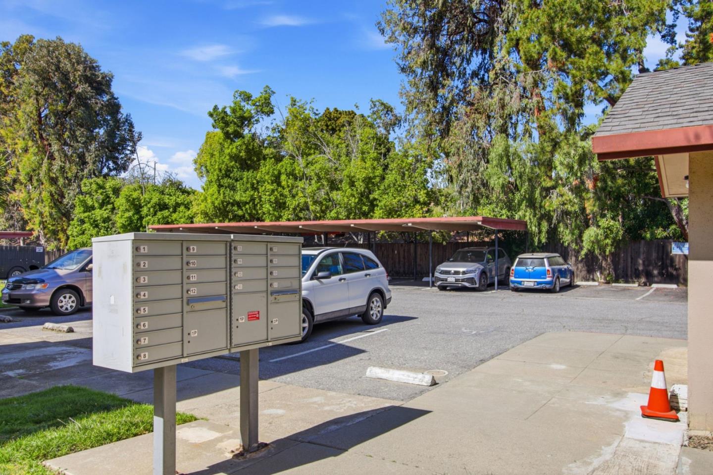 701 North Rengstorff Avenue, Unit 20 Mountain View, CA 94043 - Photo 29 of 33