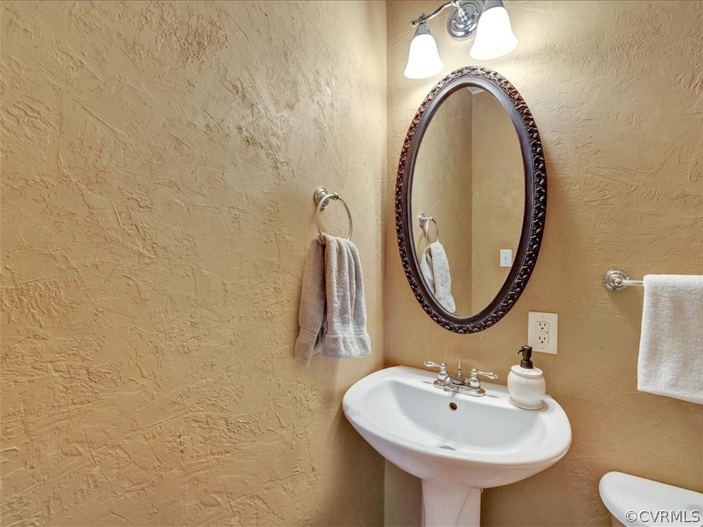 5729 Retriever Road North Chesterfield, VA 23237 - Photo 7 of 12 Gallery Image 7