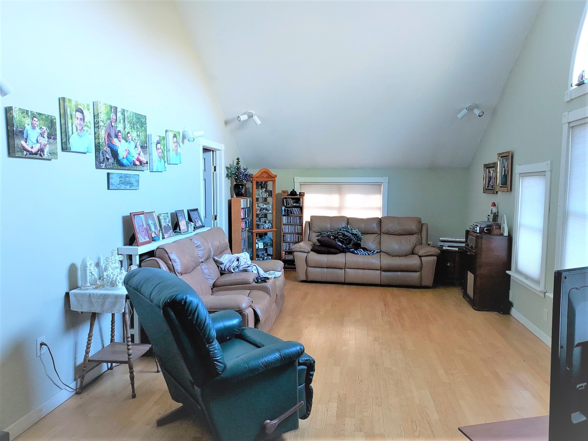 525 Palmer Road Shoreham, VT 05770 - Photo 7 of 25