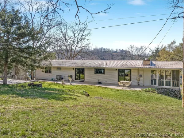 $450,000 | 529 Normac Drive, Camdenton, MO 65020