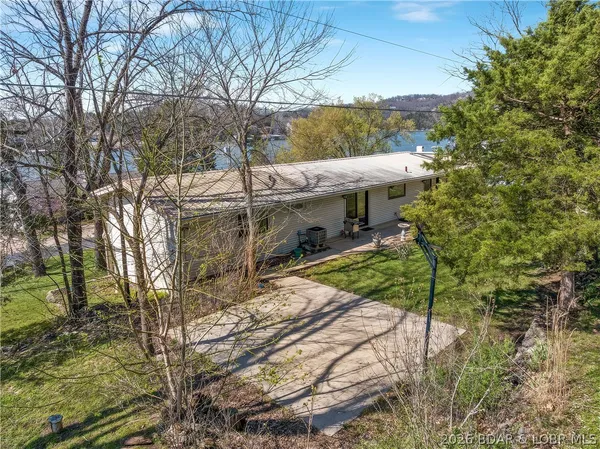 $450,000 | 529 Normac Drive, Camdenton, MO 65020