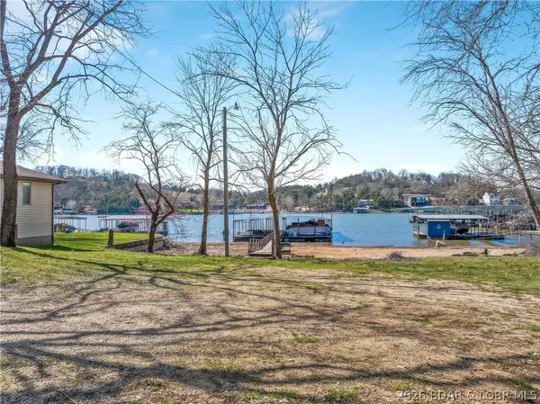 $450,000 | 529 Normac Drive, Camdenton, MO 65020