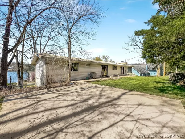 $450,000 | 529 Normac Drive, Camdenton, MO 65020