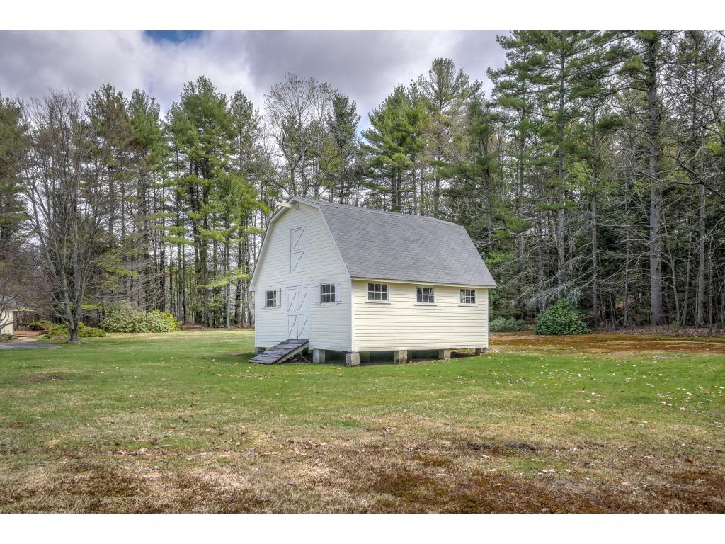 72 Gault Road Bedford, NH 03110 - Photo 3 of 32 Gallery Image 3