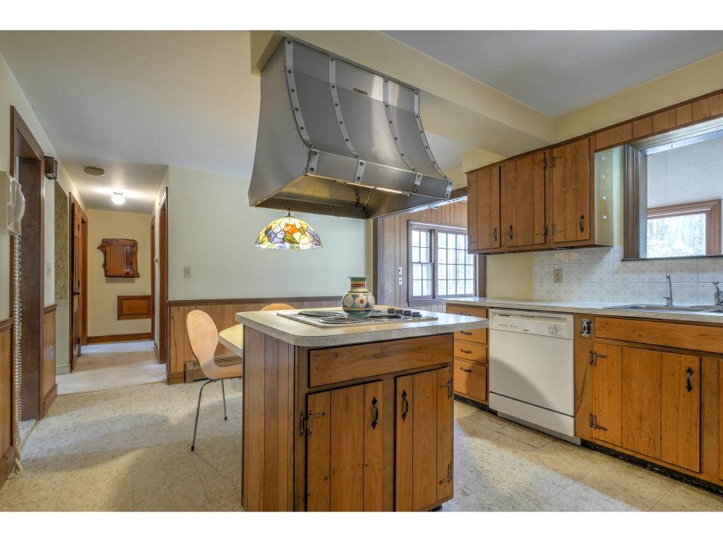 72 Gault Road Bedford, NH 03110 - Photo 8 of 32 Gallery Image 8