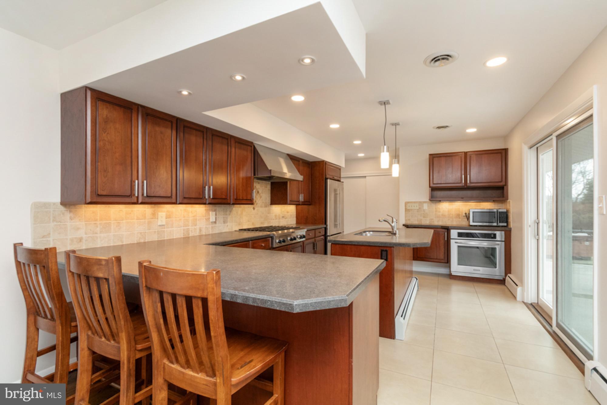 2414 Stanwick Road Phoenix, MD 21131 - Photo 16 of 50 eat-in kitchen space