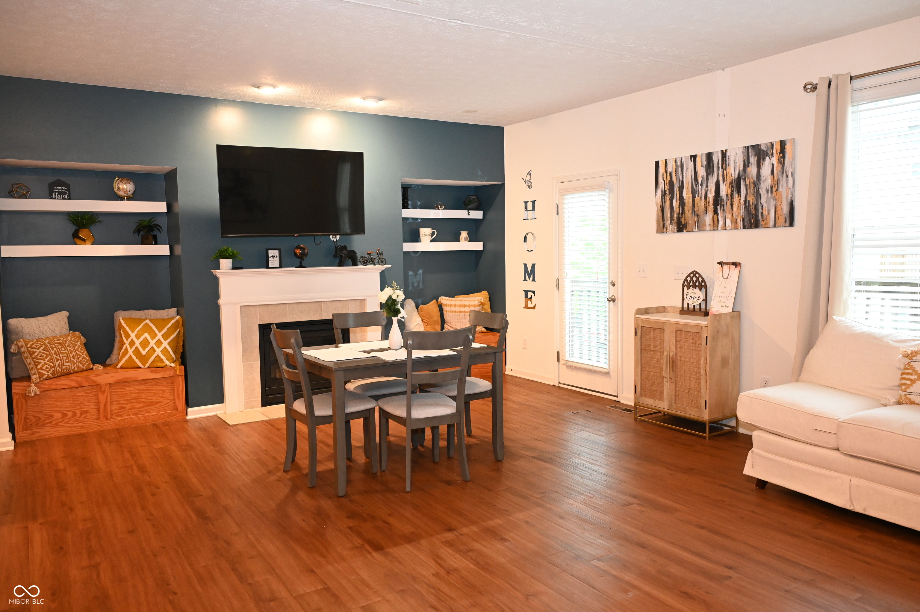 7136 Marsh Road Indianapolis, IN 46278 - Photo 2 of 30