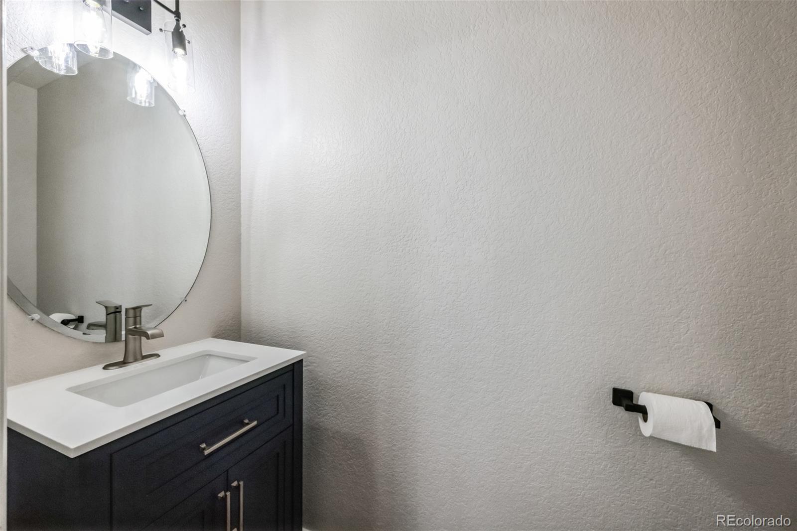10335 Spring Water Peak Highlands Ranch, CO 80129 - Photo 14 of 33 Gallery Image 14