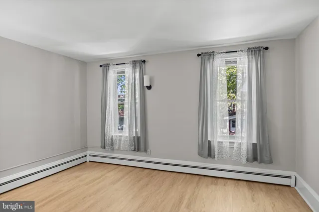 $269,999 | 149 7th Avenue, Roebling, NJ 08554