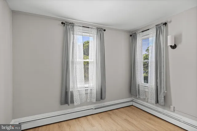 $269,999 | 149 7th Avenue, Roebling, NJ 08554