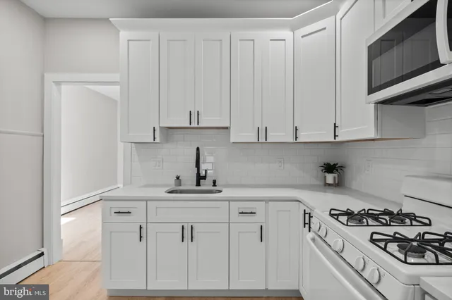 $269,999 | 149 7th Avenue, Roebling, NJ 08554