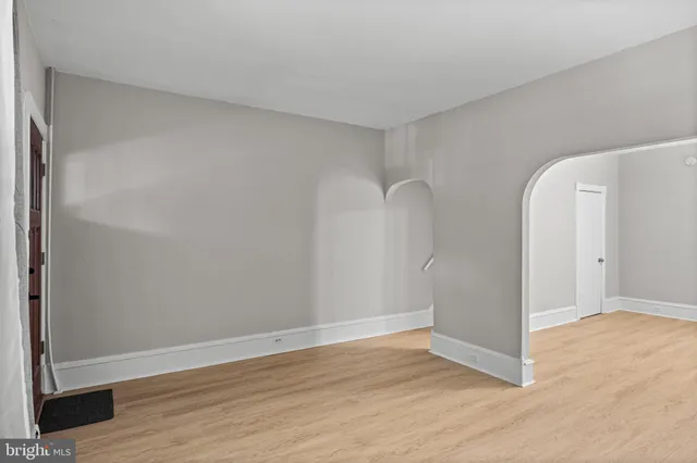 $269,999 | 149 7th Avenue, Roebling, NJ 08554