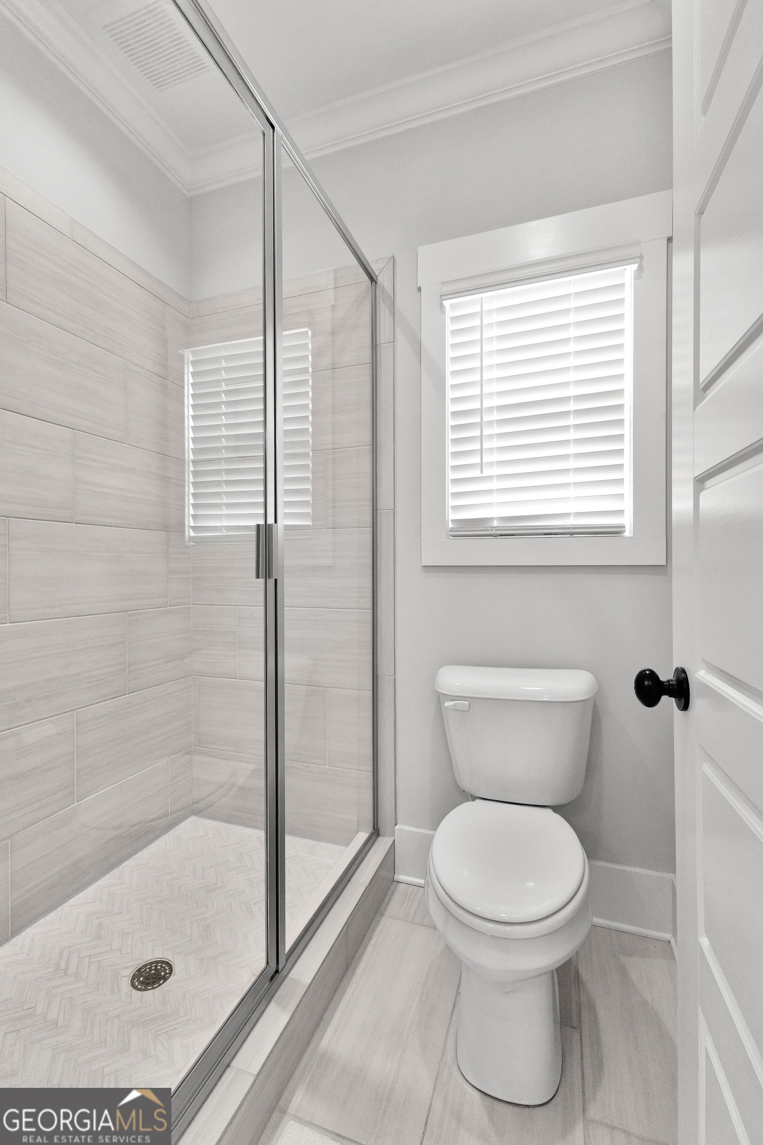 21 Waterview Circle Newnan, GA 30263 - Photo 46 of 75 a bathroom with a toilet and a shower