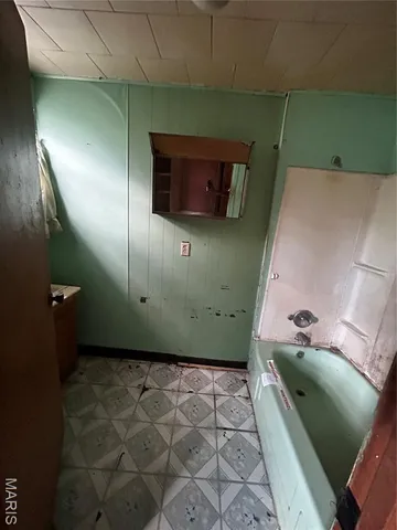 $12,500 | 915 Sycamore Street, East St. Louis, IL 62201