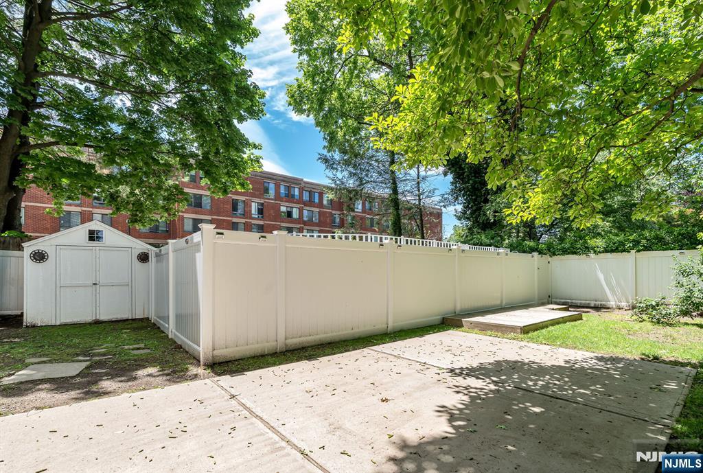 740 River Road Teaneck, NJ 07666 - Photo 8 of 34