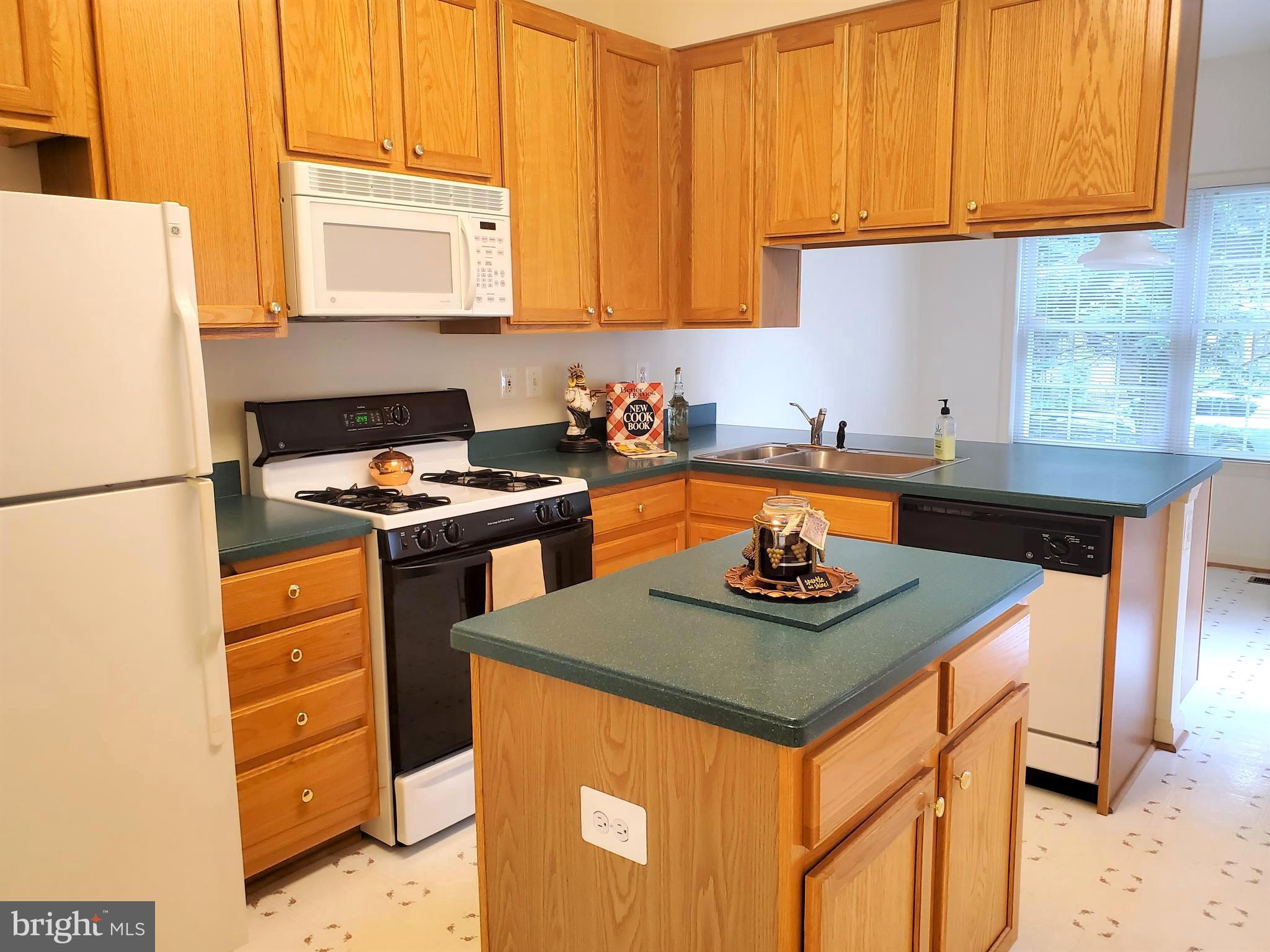 2635 Bear Den Road Frederick, MD 21701 - Photo 12 of 31 Kitchen with island