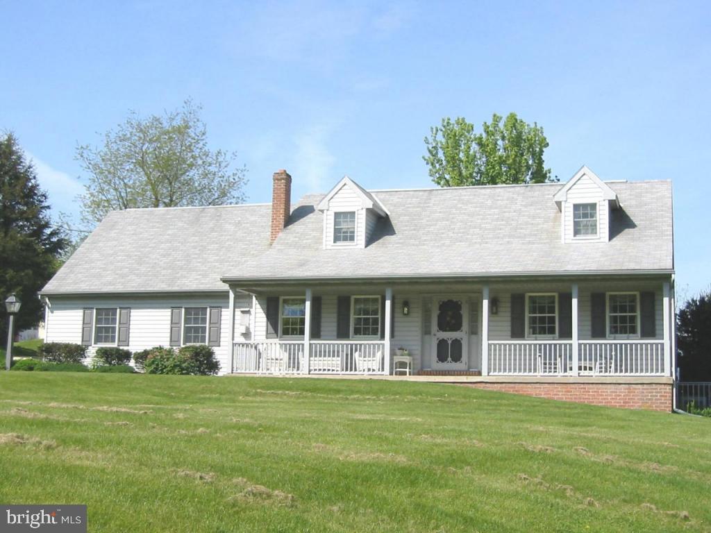 1640 Locust Grove Road Manheim, PA 17545 - Photo 1 of 11