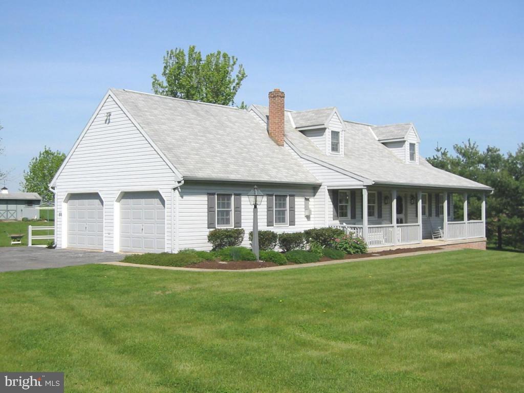 1640 Locust Grove Road Manheim, PA 17545 - Photo 4 of 11