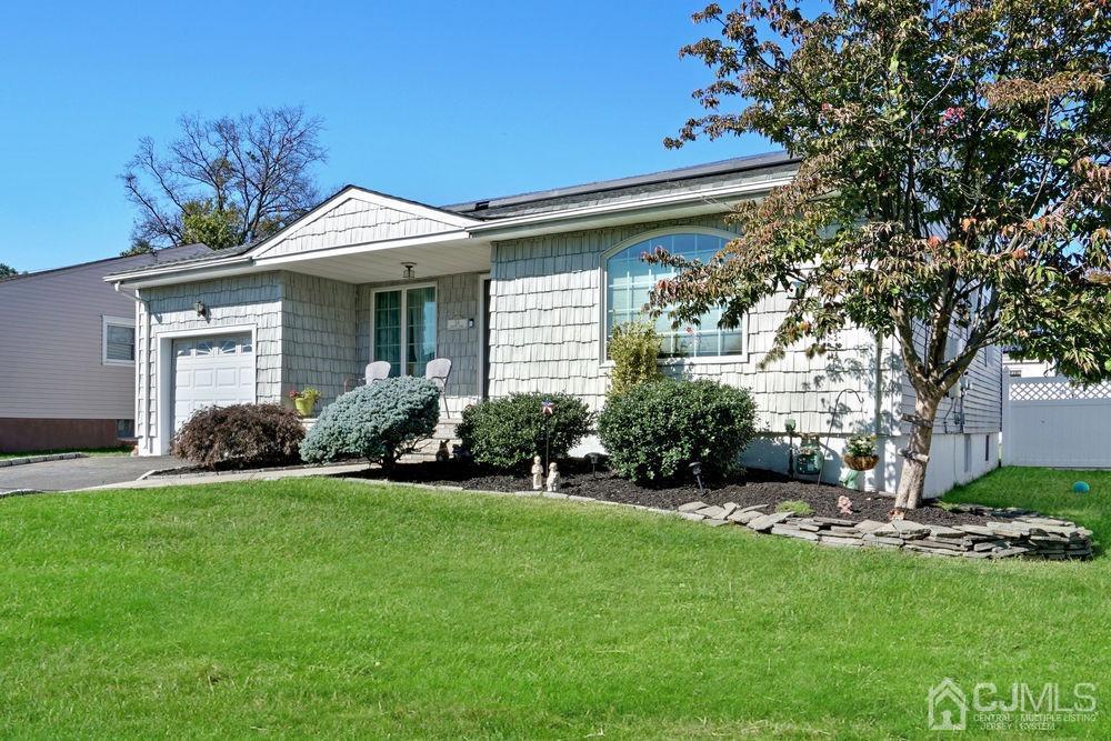 58 Preston Road Colonia, NJ 07067 - Photo 2 of 22 Gallery Image 2