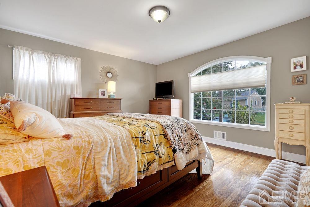58 Preston Road Colonia, NJ 07067 - Photo 12 of 22 Gallery Image 12