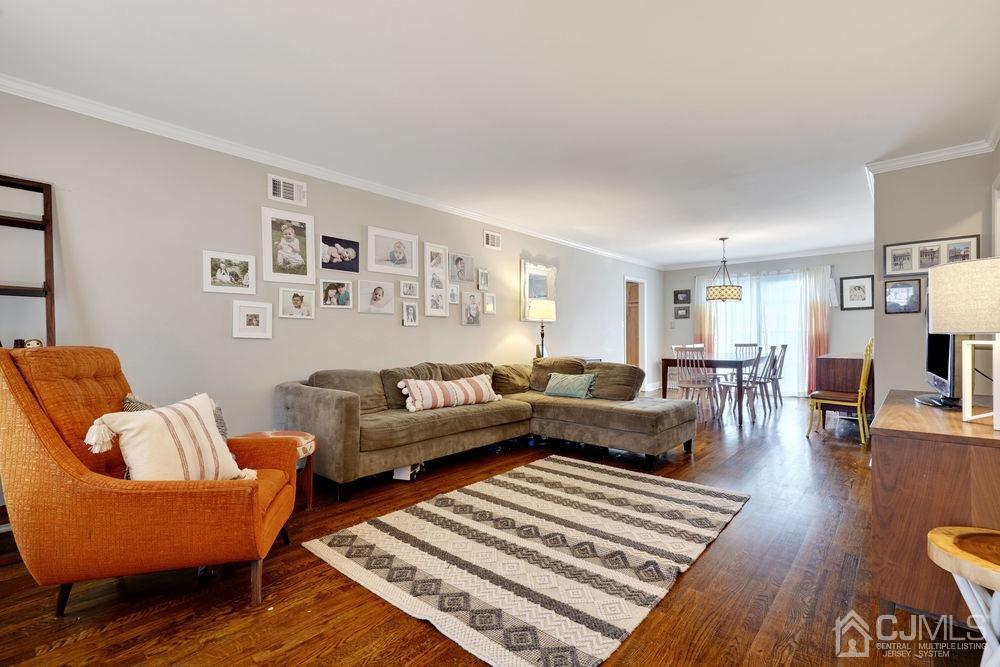 58 Preston Road Colonia, NJ 07067 - Photo 6 of 22 Gallery Image 6