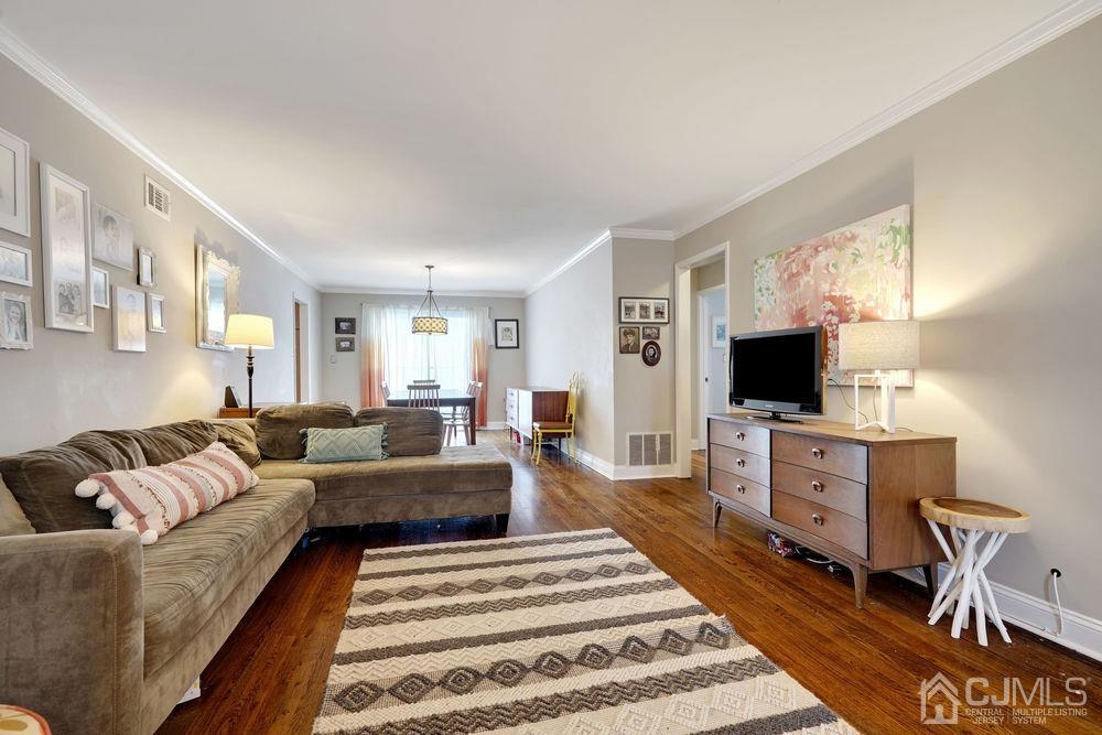 58 Preston Road Colonia, NJ 07067 - Photo 7 of 22 Gallery Image 7