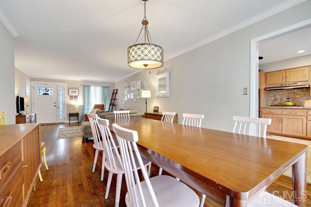 58 Preston Road Colonia, NJ 07067 - Photo 8 of 22 Gallery Image 8