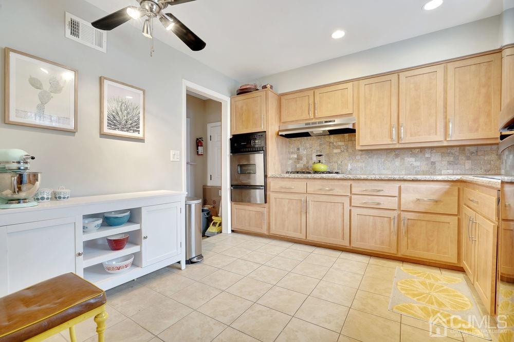 58 Preston Road Colonia, NJ 07067 - Photo 10 of 22 Gallery Image 10