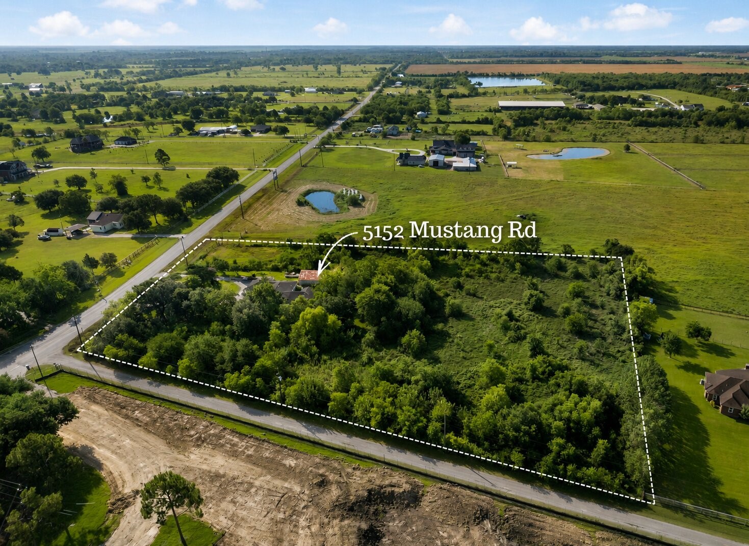 5152 Mustang Road Alvin, TX 77511 - Photo 3 of 25 Gallery Image 3