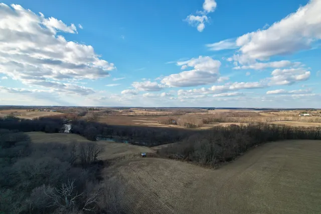 $2,722,500 | 0 West Winneshiek Road, Freeport, IL 61032