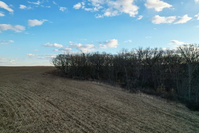 $2,722,500 | 0 West Winneshiek Road, Freeport, IL 61032