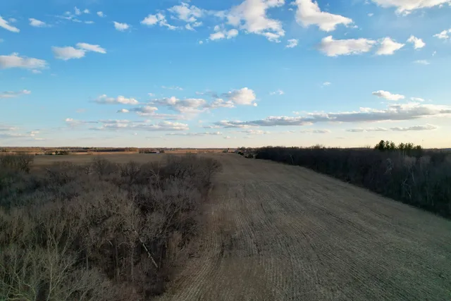 $2,722,500 | 0 West Winneshiek Road, Freeport, IL 61032