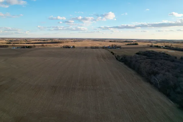 $2,722,500 | 0 West Winneshiek Road, Freeport, IL 61032