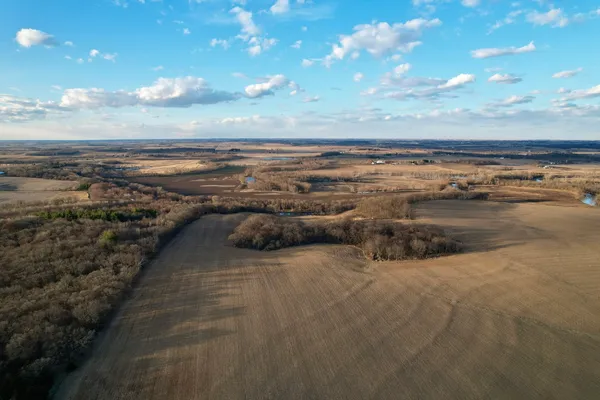 $2,722,500 | 0 West Winneshiek Road, Freeport, IL 61032