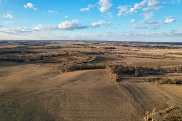 $2,722,500 | 0 West Winneshiek Road, Freeport, IL 61032