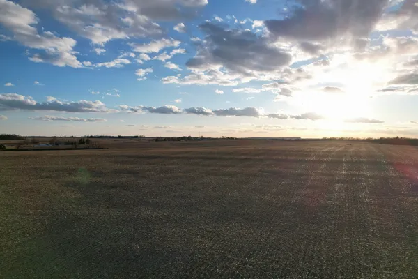 $2,722,500 | 0 West Winneshiek Road, Freeport, IL 61032
