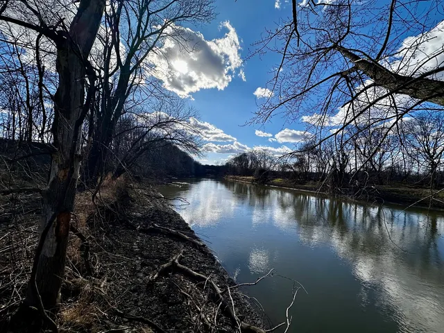 $2,722,500 | 0 West Winneshiek Road, Freeport, IL 61032