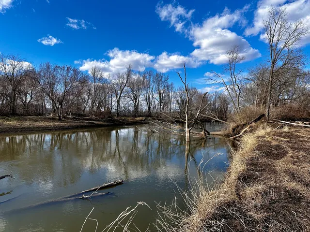 $2,722,500 | 0 West Winneshiek Road, Freeport, IL 61032