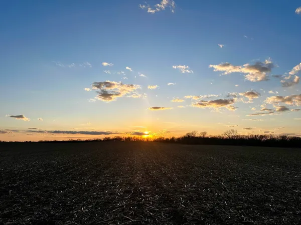 $2,722,500 | 0 West Winneshiek Road, Freeport, IL 61032