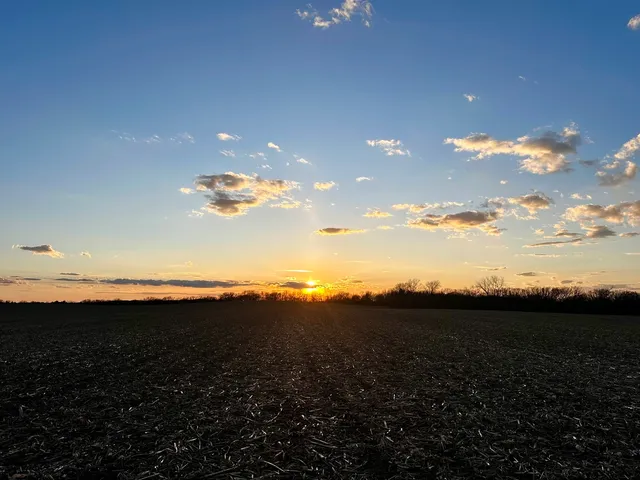 $2,722,500 | 0 West Winneshiek Road, Freeport, IL 61032