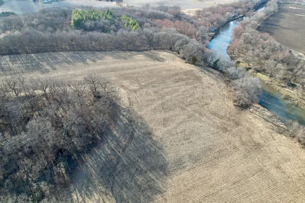 $2,722,500 | 0 West Winneshiek Road, Freeport, IL 61032