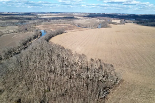 $2,722,500 | 0 West Winneshiek Road, Freeport, IL 61032