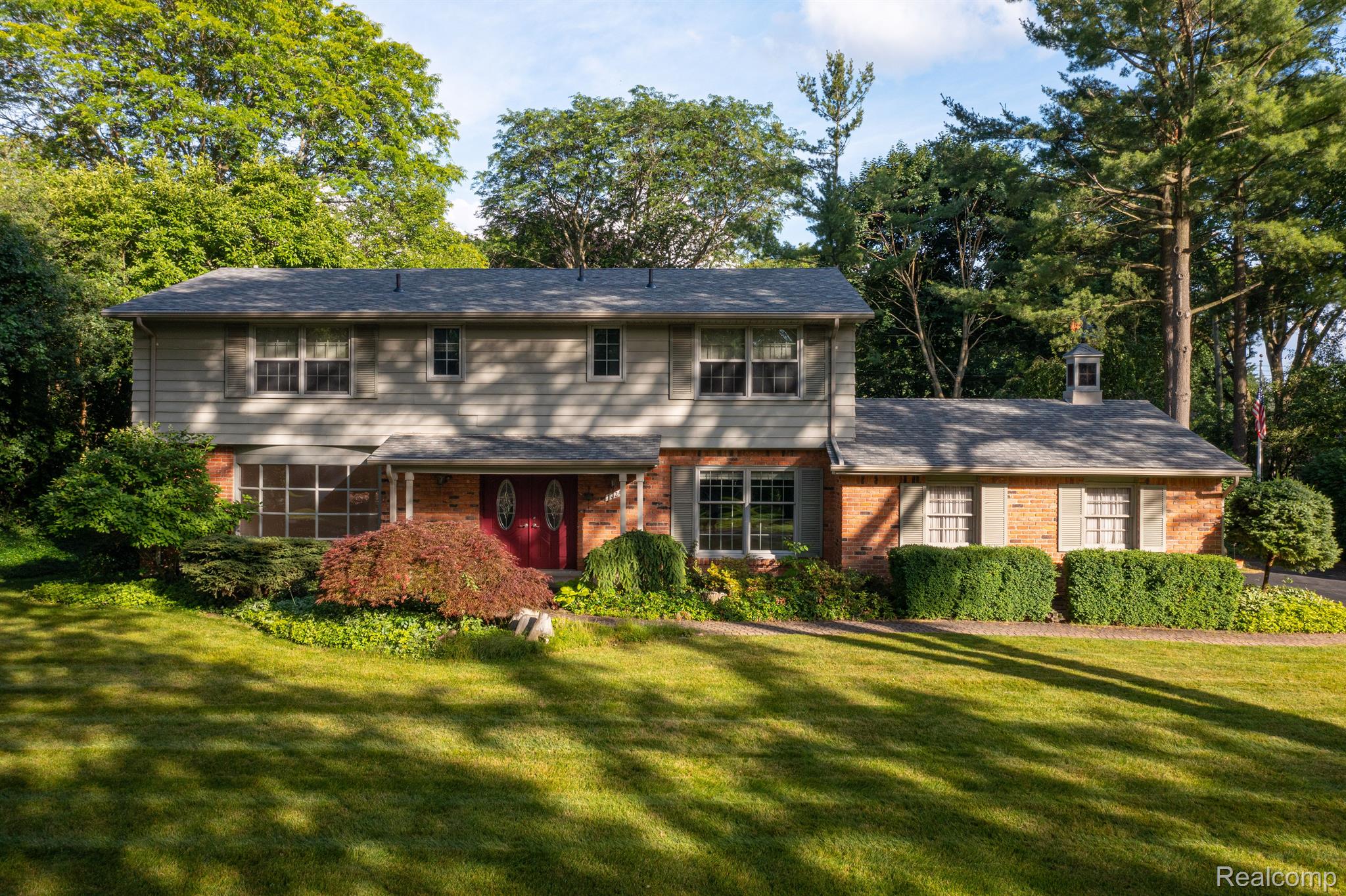 1024 Rock Spring Road Bloomfield Hills, MI 48304 - Photo 2 of 47 Gallery Image 2